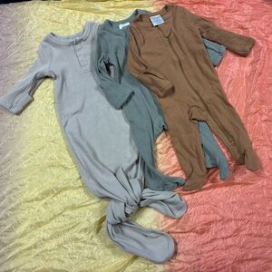 Mebie Baby Ribbed Sleepwear Bundle in Neutral Tones Infant Size Newborn